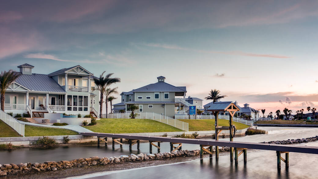 waterfront homes