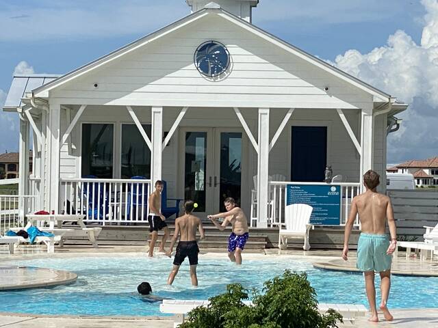 Amenity Pool